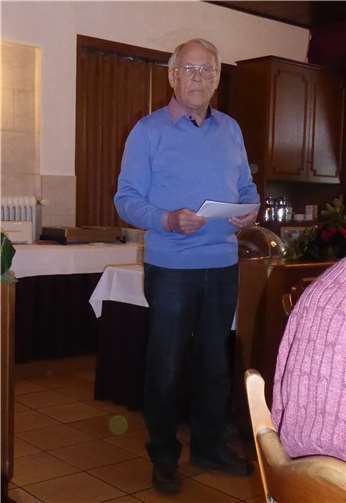 Amtmann Heinz Lüthke bei der Eröffnung und der Verkündung seines Rücktritts.