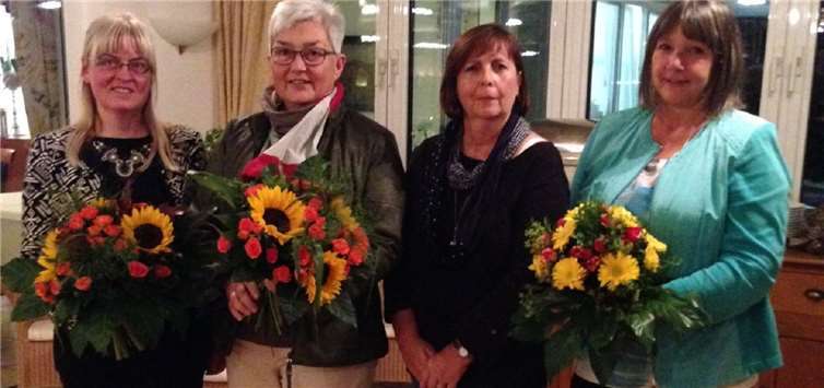 Amtsübergabe: Petra Lambertz (v.l.), Präsidentin Hildegard Moritz, Schriftführerin Hiltrud Thiel und Gaby Meurer.TE