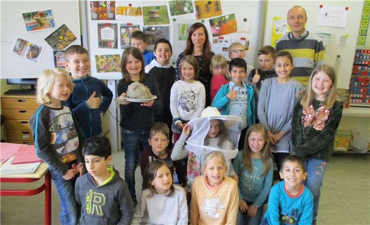 Amtsveterinärin Lena Theile besuchte die Klasse 2c der Grundschule Adenau.Foto: privat