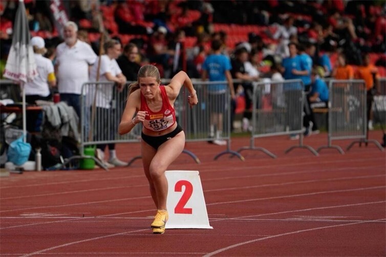 Amy Hamel Start 800m.