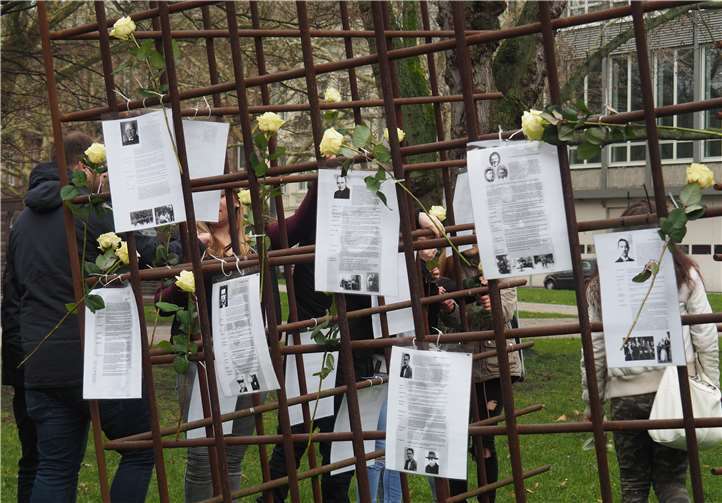 An 22 jüdische sowie Sinti und Roma Familien aus Koblenz wurde gedacht.
