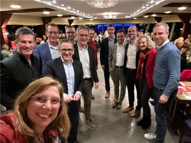 An Bord eines Fahrgastschiffes in Koblenz traf man sich zum politischen Aschermittwoch.  Foto: SPD MYK