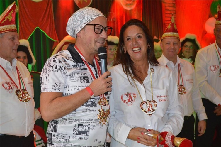 An Bürgermeister Björn Ingendahl lag es, das neue Prinzenpaar zu proklamieren.