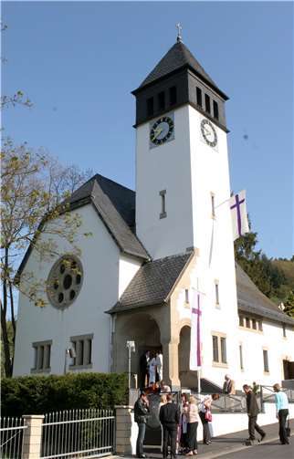 An Pfingstsonntag sollen Gottesdienste im Kirchgarten stattfinden. Dieses Bild ist vor den Kontaktbeschränkungen durch die Corona-Pandemie entstanden. Foto: privat