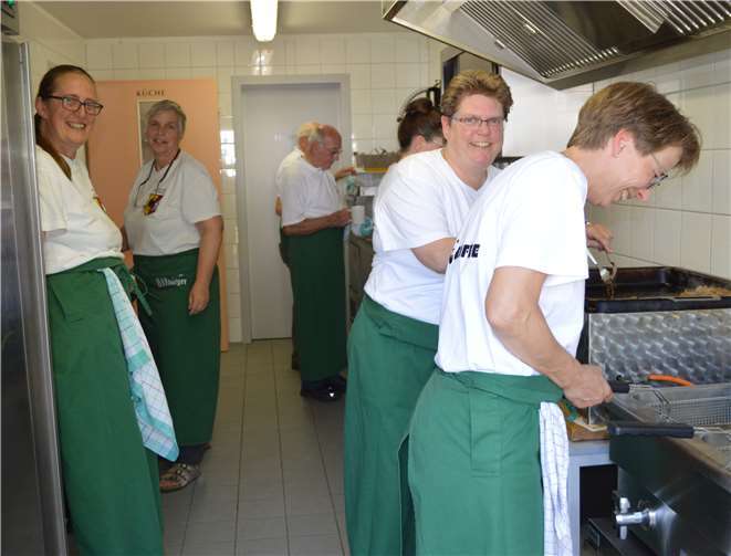 An beiden Tagen hatte die Küchencrew alle Hände voll zu tun.