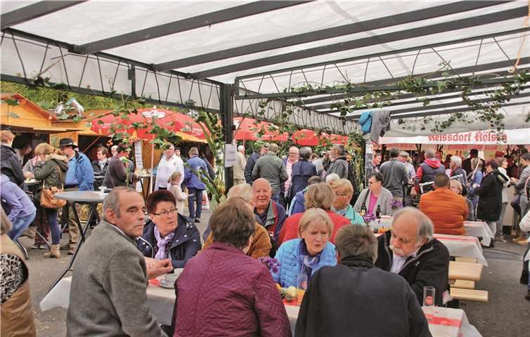 An beiden Tagen war das Fest auf dem Dorfplatz gut besucht.