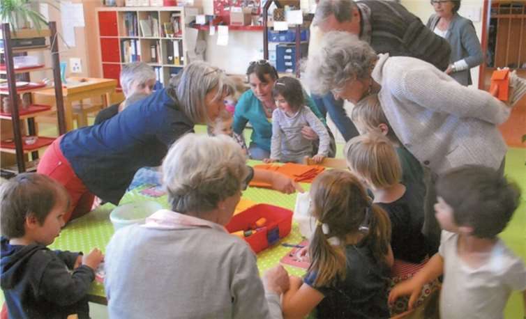 An dem gemeinsamen Tag mit den Großeltern wurde gebastelt, gespielt und geforscht. privat