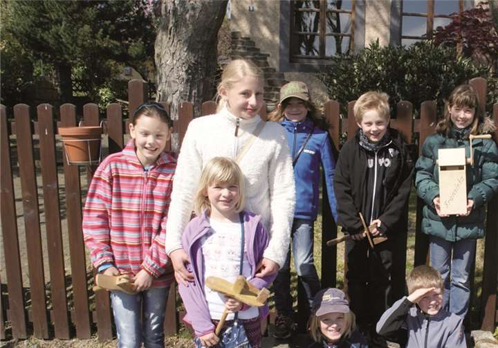 An den Kartagen pflegten die Messdiener den alten Brauch und zogen mit den Leiern durch die Straßen. privat