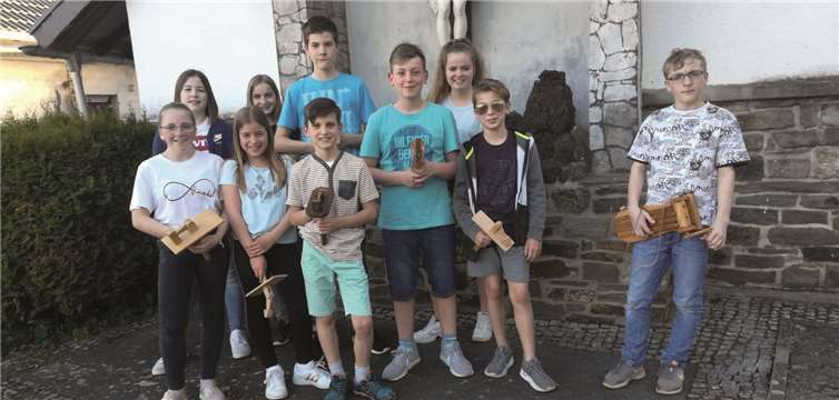 An den Kartagen waren die Klapperkinder unterwegs. Foto: Privat