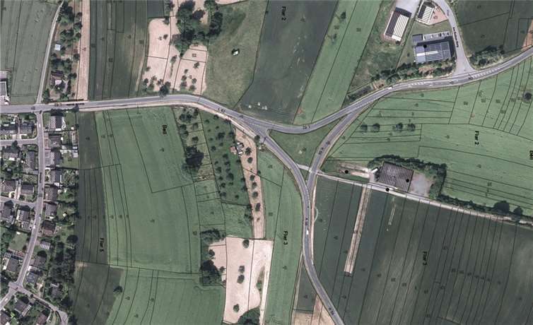 An den beiden Kreuzungen der L82/K56 von Wehr nach Maria Laach und von Bell nach Maria Laach sowie an dem sogenannten "Ast" der K56 haben sich in diesem Jahr bereits neun Verkehrsunfälle ereignet. Rausch