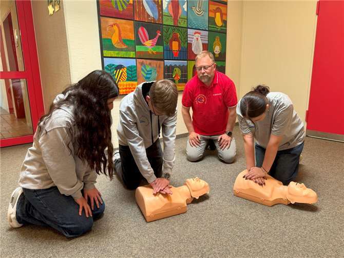 An der Hans-Dietrich-Genscher-Schule (HDG-Schule) spielt der Schulsanitätsdienst eine wichtige Rolle. Foto: privat