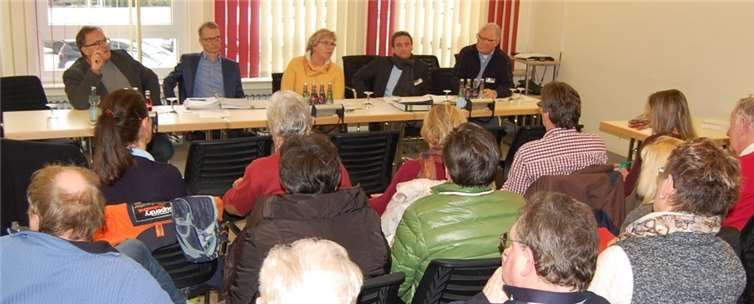 An der Informationsveranstaltung nahmen zahlreiche Hoteliers und Zimmervermieter teil.