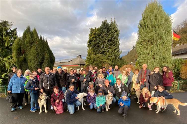 An der Malberghütte angekommen gab es erst einmal Stärkung für die Wanderer. Foto: privat