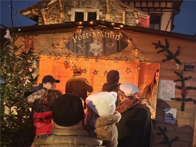 An der „Post-Station“ warteten zahlreiche Köstlichkeiten auf die Gäste.