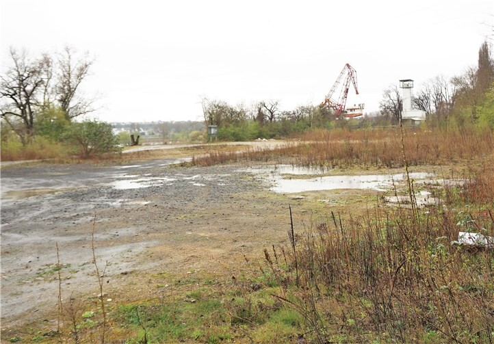 An der Rheinstraße, zwischen Yachthafen und Dyckerhoff, entsteht ein neuer Wohnmobil Stellplatz.