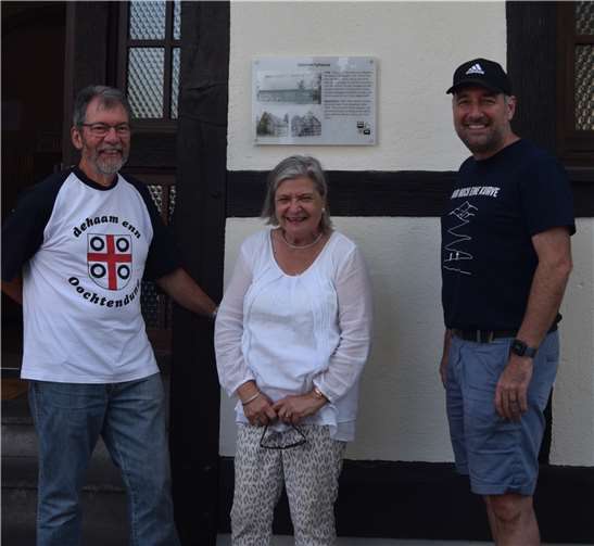 An der Zehnthofscheune.