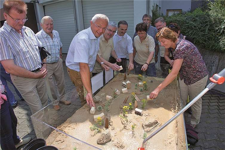 An der neuen interaktiven Station wird nachempfunden, mit welchen Kräften Wasser wirken kann.