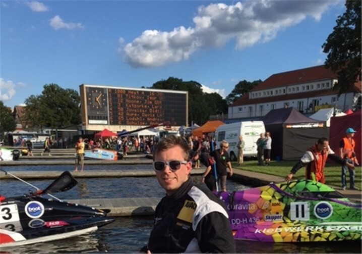 An der schönen alten Regatterstrecke von Grünau wurde Christian im Qualifying mit 0:52,53 achter von sechzehn Fahrern.