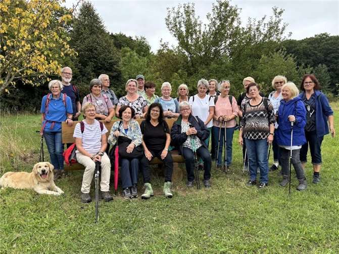 BürgerSTÜTZPUNKT+ wanderte nach Mariaroth bei Dieblich An die Mosel führte die jüngste Wanderung des BürgerSTÜTZPUNKT+ der Verbandsgemeinde (VG) Weißenthurm. Foto: VG Weißenthurm / Nina Ketzner