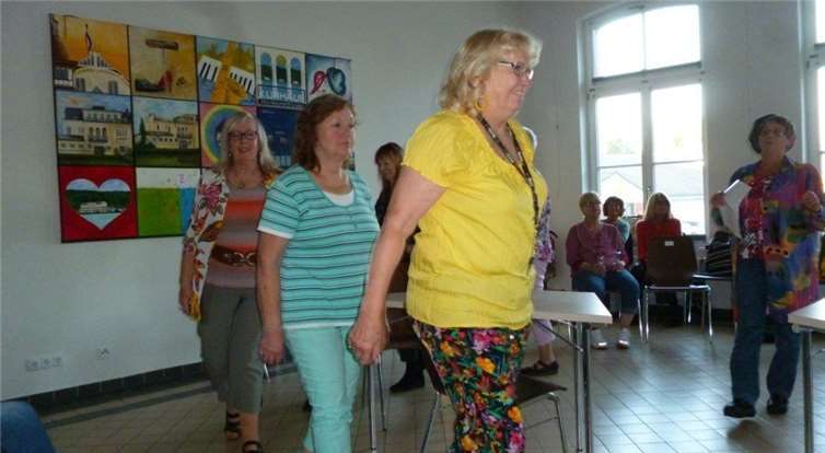 An die Vorstandssitzung schloss sich ein geselliges Beisammensein an, in dessen Verlauf auch die Improvisation geübt wurde.privat