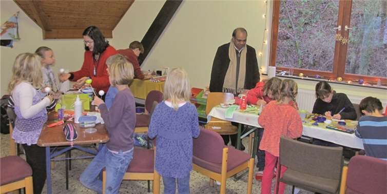 Basteln - Singen - Lachen