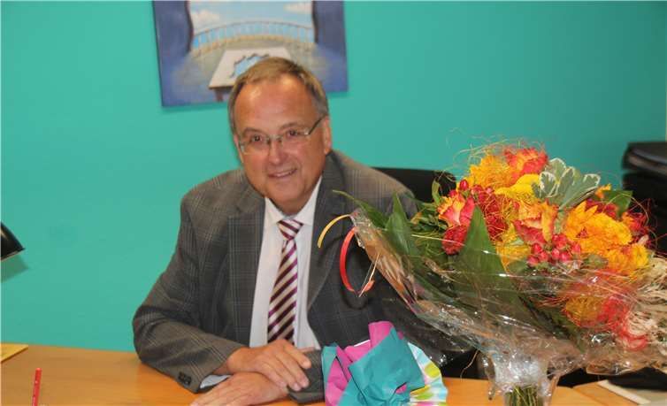 An seinem letzten Arbeitstag im Rathaus: Der scheidende Bürgermeister der Verbandsgemeinde Bad Breisig, Bernd Weidenbach.Fotos: KMI