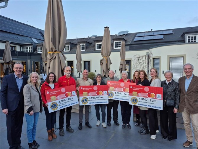 An verschiedene Einrichtungen wurden Spenden übergeben. Foto: privat