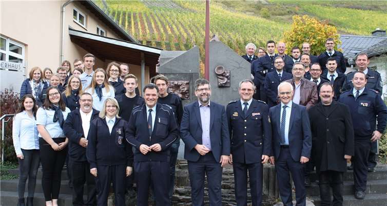 An vier Wochenendtagen nahmen 15 junge Wehrleute aus dem Landkreiserfolgreich an einem KJFV-Jugendgruppenleiterlehrgang teil. Fotos: Kreisjugendfeuerwehrverband