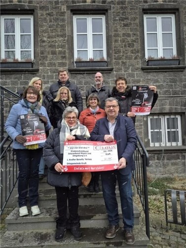 An zwei Showtagen im November kamen in der Vulkanhalle insgesamt 3.433,15 Euro zugunsten des Kinderschutzbundes Mayen zusammen. Foto: privat