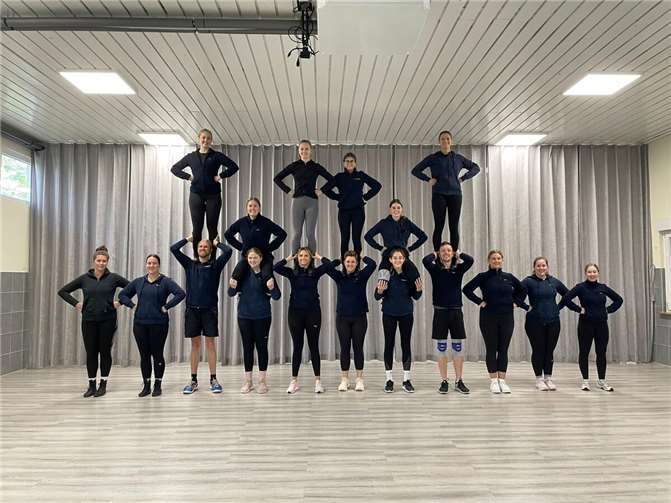 An zwei Tagen wurde intensiv an den Choreografien der neuen Tänze für die Session 2024/2025 gearbeitet und neue Hebungen ausprobiert. Foto: privat