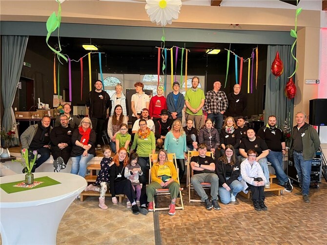 Anders als bei den beiden Auftaktveranstaltungen im Bewegungszelt Altenburg, aus denen weiterführende Einzelangebote oder Kurse entstanden sind, stand diesmal beim Familientag vor allem das Kennenlernen und Ausprobieren im Mittelpunkt. 