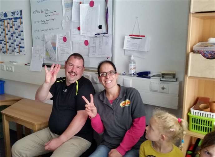 André Kloos und Yvonne Hoss von der Werkstatt für Menschen mit Beeinträchtigungen.