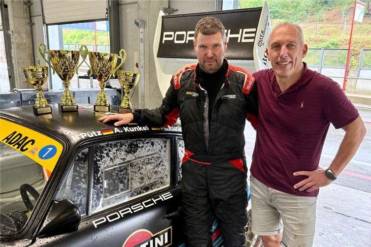 André Kunkel (l.) mit seinem Team-Kollegen Michael Funke.  Foto: Privatarchiv Kunkel