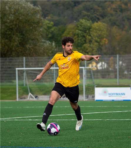 André Weltjen und der SC Sinzig gewannen mit 2:1 gegen Mendig.Foto: Besjan Halimi 