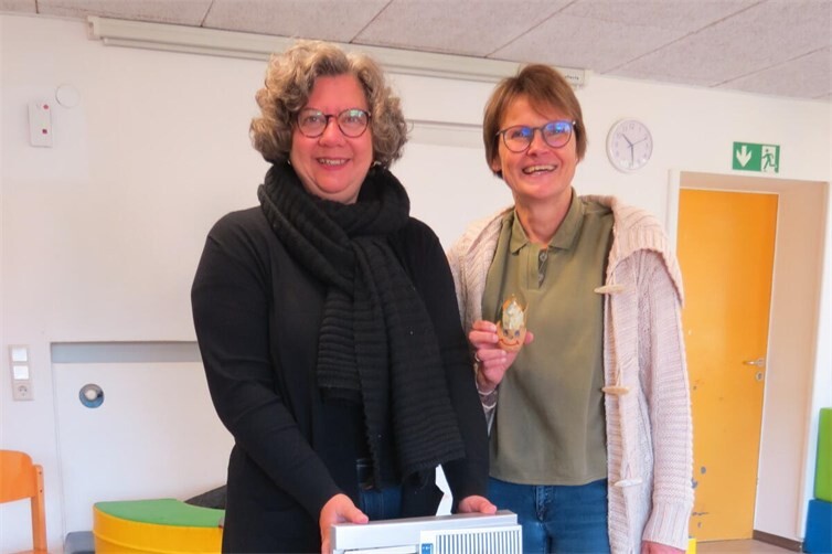 Andrea Ernst, Josefine Bonn