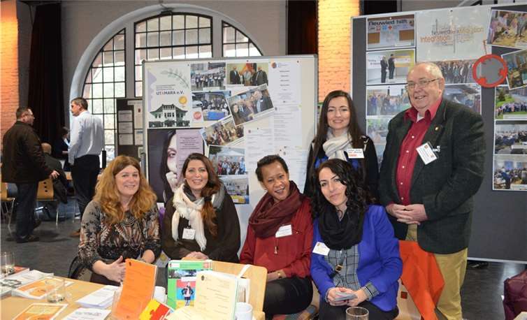 Andrea Oosterdyk, Violeta Jasiqi (Linz), Georginah Nußbaumer (Waldbreitbach), Aynur Ergin (Unkel), Dilorom Jacka und Herbert Woidtke (Neuwied) (v.l.:, nicht im Bild Dalia Allam vom MGH Neuwied.privat