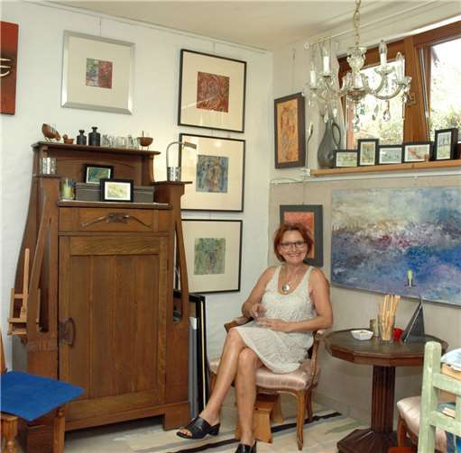 Andrea Orthin ihrer Lieblingseckeim Atelier. Foto: UM