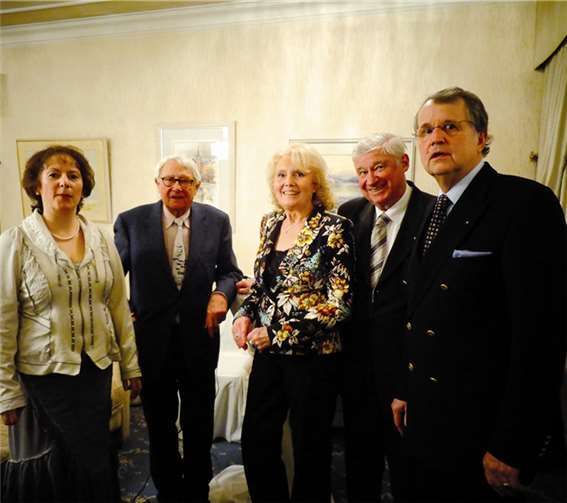 Andrea Stenzel, Prof. Georg Kreutzberg, Eva Maria Kreuter, Dr. Gerhard Kreuter und Lothar Lindner.Privat