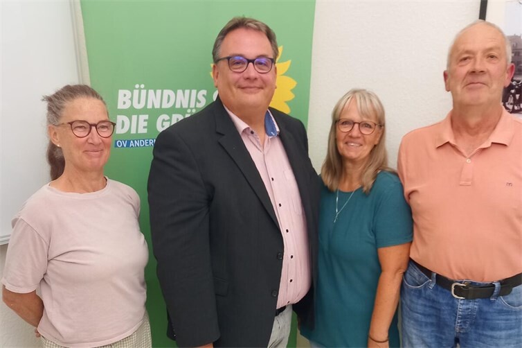 Andreas Lung (SPD) besuchte die GRÜNEN Andernach&Pellenz. (v.l.) Ursula Daun, Andreas Lung, Anje Kreßmann und Nikolaus Mosen