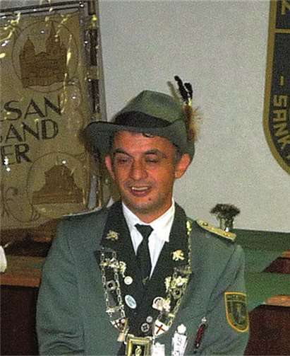 Andreas Schlich errang unter 101 Mitbewerbern die Schützen-Würde des Trierer Diözesankönigs, die es am Sonntag in Nitztal zu würdigen gilt. PRESS