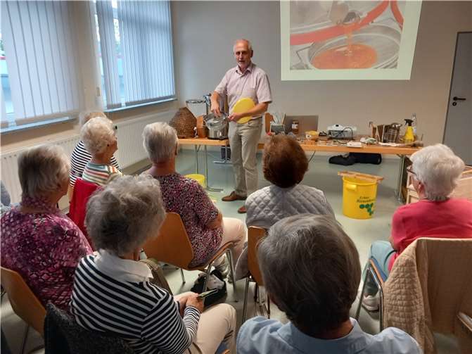 Andreas Schneider informierte die Anwesenden.  Foto: privat