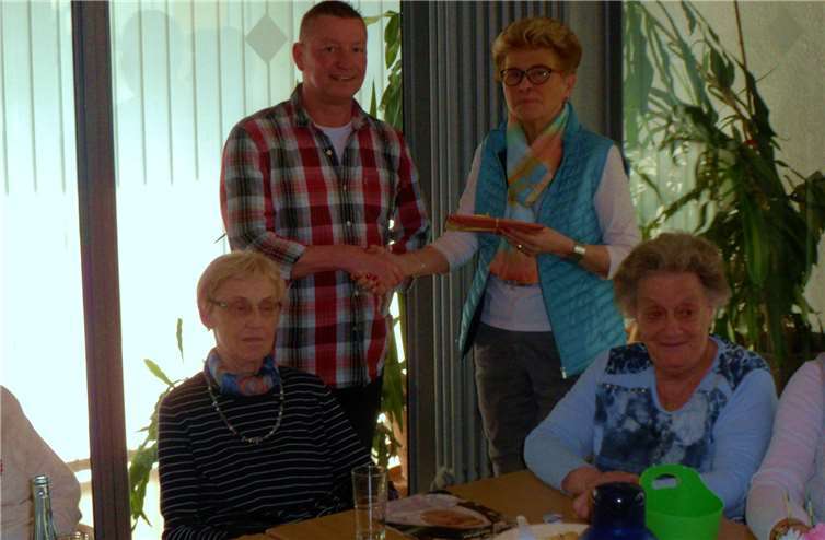 Andreas Versch, Mitarbeiter der Stadtverwaltung Andernach, informierte die Mitglieder der Frauengemeinschaft von St. Peter über die anstehenden und bereits getätigten Veränderungen im Stadtbild. Foto: privat