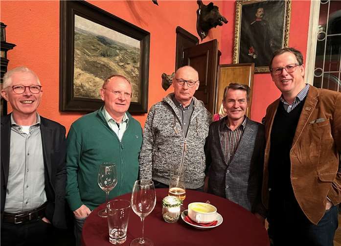 Andreas Zentner Pro Münstermaifeld, Frank Breitbach 1. Vorsitzender FWG Maifeld, Werner Haupt FWG Kollig, Raimund Gail FWG Kollig u. Uwe Berens Kreistagsmitglied FWG MYK.  Foto: FWG Maifeld