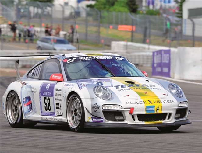 Hervorragendes Ergebnis für Andreas Ziegler aus Sinzig Andreas Ziegler mit dem Porsche GT3 CUP von Black Falcon im Renngeschehen.