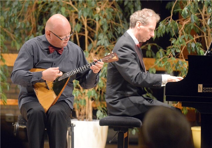 Andreij Gorbatschow und Lothar Freund präsentierten im Rahmen der „Remagener Konzerte“ einen außergewöhnlichen musikalischen Abend. AB