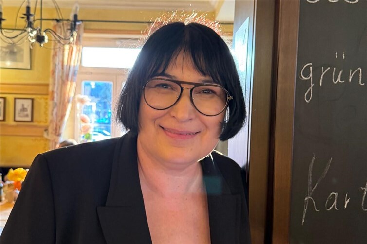 „Anette Moesta holt mit 32,5 % der Erststimmen das Direktmandatim Wahlkreis Andernach.“