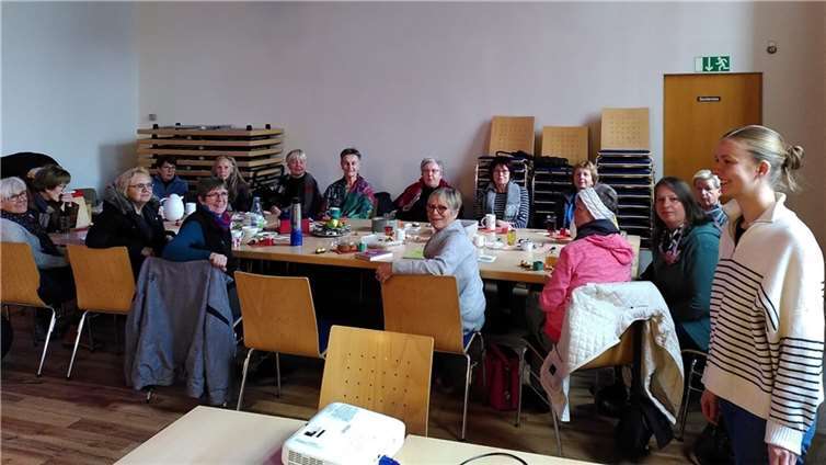 Anfang Dezember fand eine Adventfeier des Ladenteams der Aktion „Eine Welt Andernach e.V.“ im Gemeindesaal der Christuskirche statt. Foto: privat