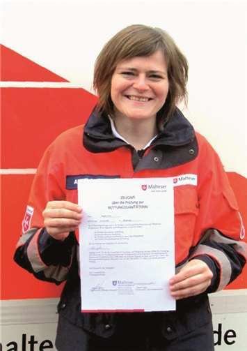 Angela Ernst. PS