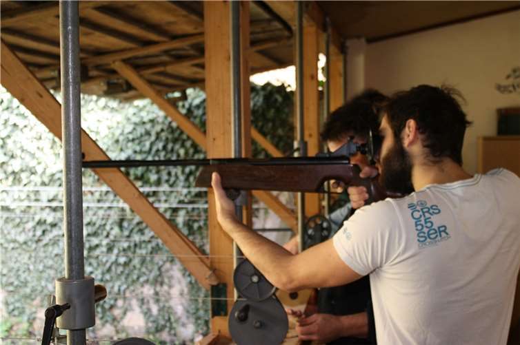 Angelegt wurde auch heuer auf die Ringscheibe. Je höher die getroffene Ringzahl desto höher auch der abschließende Gewinn. TE