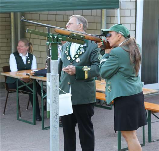 Angelika Hilbig hat die Königswürde fest anvisiert.